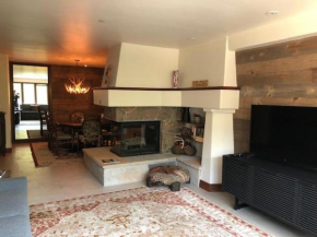 Luxurious 1BRLoft - Ski-in Ski-out Access to Beaver Creek condo